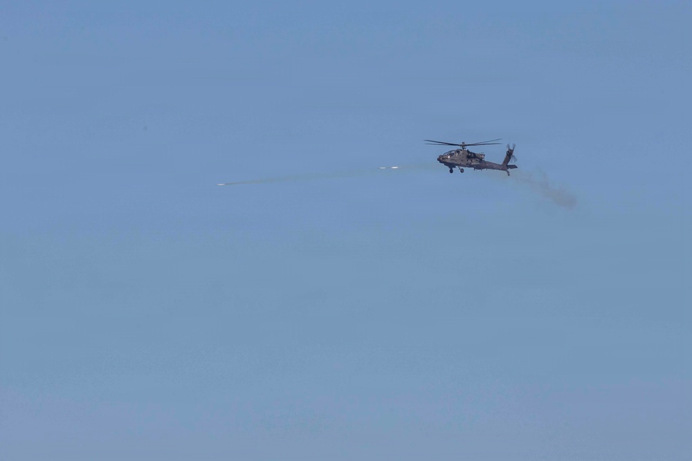 16th Combat Aviation Brigade conduct Apache aerial gunnery