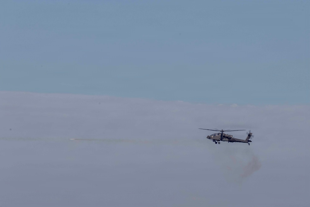16th Combat Aviation Brigade conduct Apache aerial gunnery