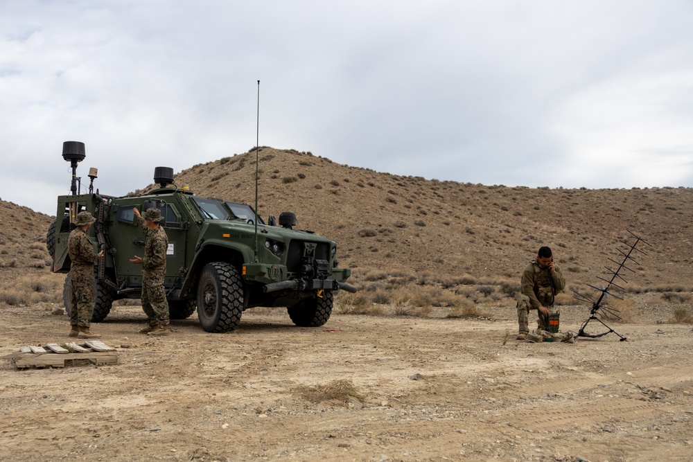 1st Radio Bn at Resolute Hunter