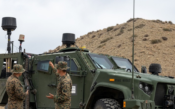 1st Radio Bn at Resolute Hunter