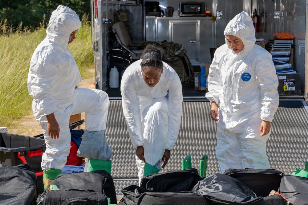 Barksdale's Bioenvironmental Engineering Flight conducts radiation calibration capstone