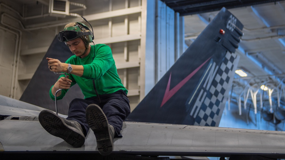 USS Theodore Roosevelt Maintenance