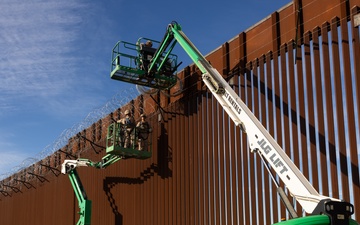 Marines reinforce the southern border barrier