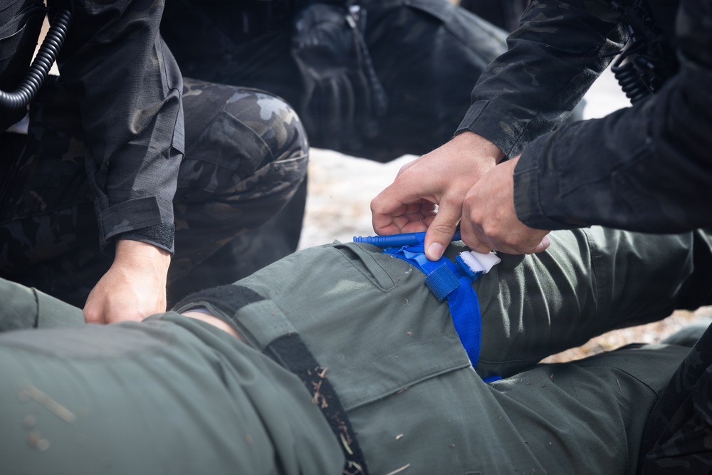 New Bern Police and Cherry Point SRT Conduct Suspect Apprehension Drills