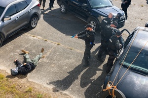SRT trains with MWD handlers (B-Roll)