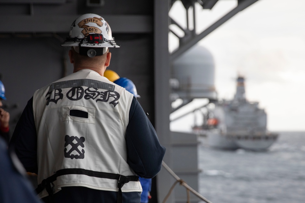 Kearsarge Conducts Replenishment-at-Sea