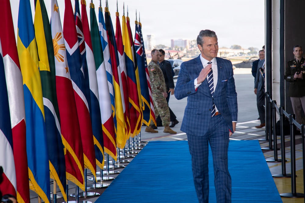 U.S. Secretary of War visits Camp Humphreys