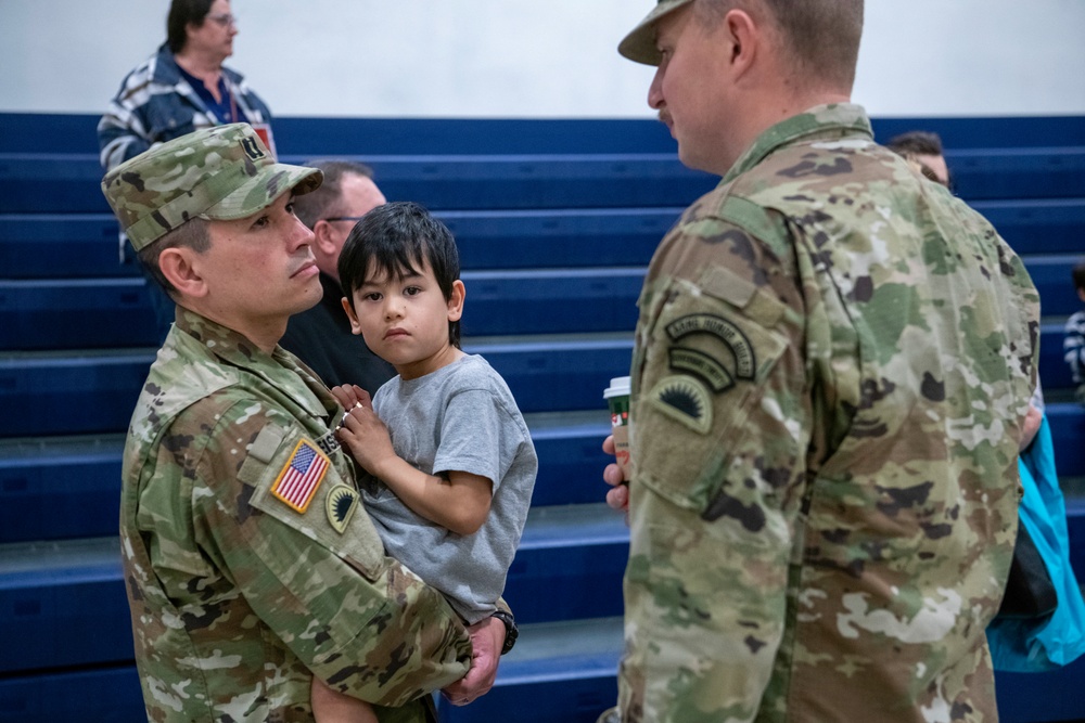 Oregon Guard Welcomes Home Soldiers from Task Force Defender Deployment