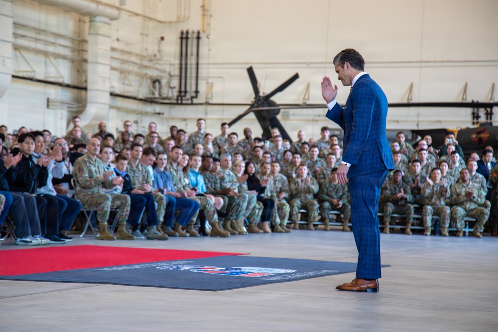 U.S. Secretary of War visits Camp Humphreys