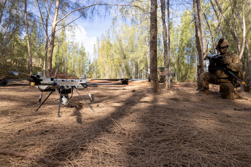 U.S. Army General James J. Mingus observes 25th Infantry Division Transformation In Contact