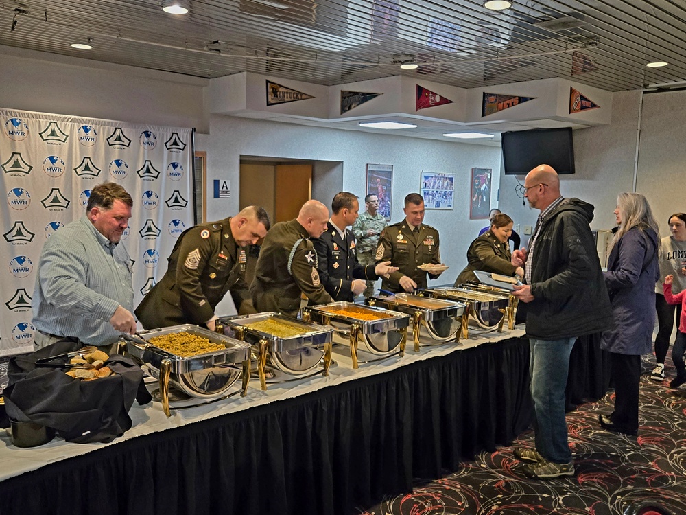 Fort McCoy DFMWR coordinates community dinner at McCoy’s Community Center