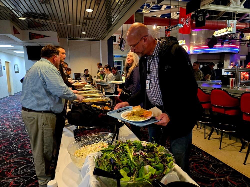 Fort McCoy DFMWR coordinates community dinner at McCoy’s Community Center