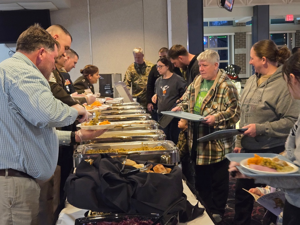 Fort McCoy DFMWR coordinates community dinner at McCoy’s Community Center