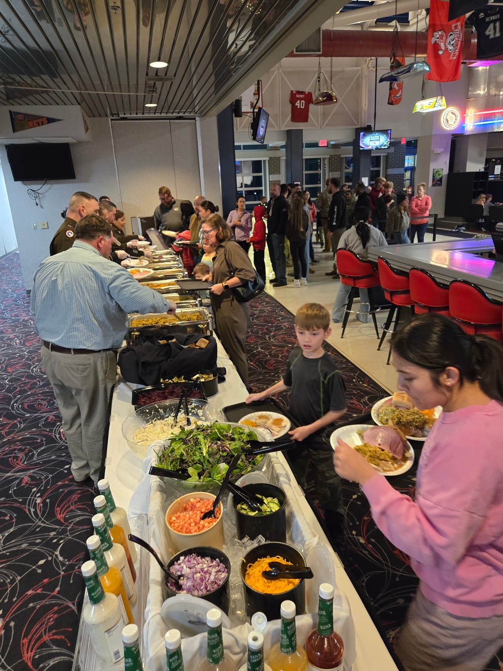 Fort McCoy DFMWR coordinates community dinner at McCoy’s Community Center