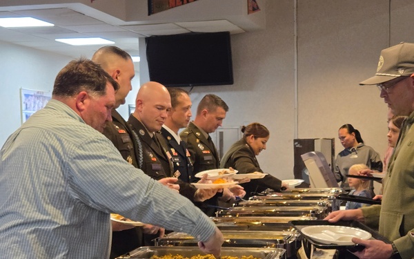 Fort McCoy DFMWR coordinates early Thanksgiving community dinner at McCoy’s Community Center