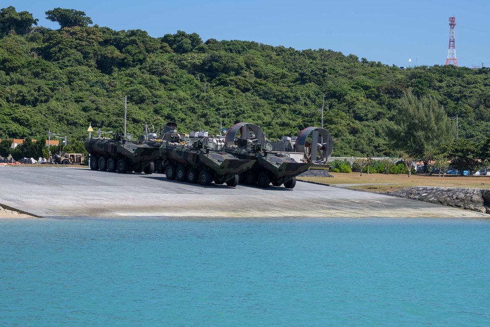USS New Orleans Conducts ACV Operations