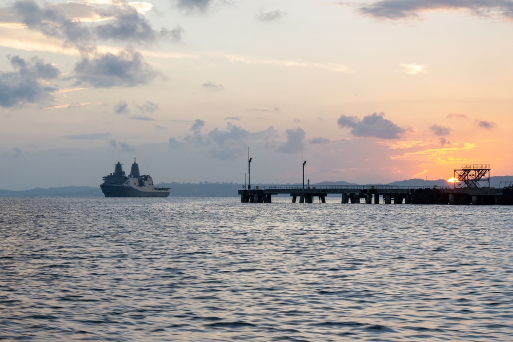 USS New Orleans Conducts ACV Operations