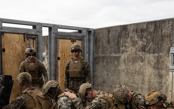 12th LCT Marines Execute an Urban Demolition Range