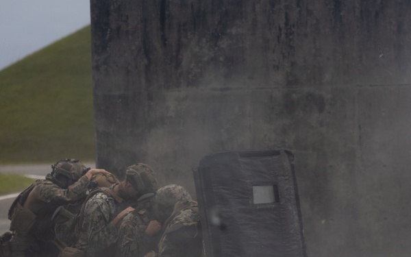 12th LCT Marines Execute an Urban Demolition Range