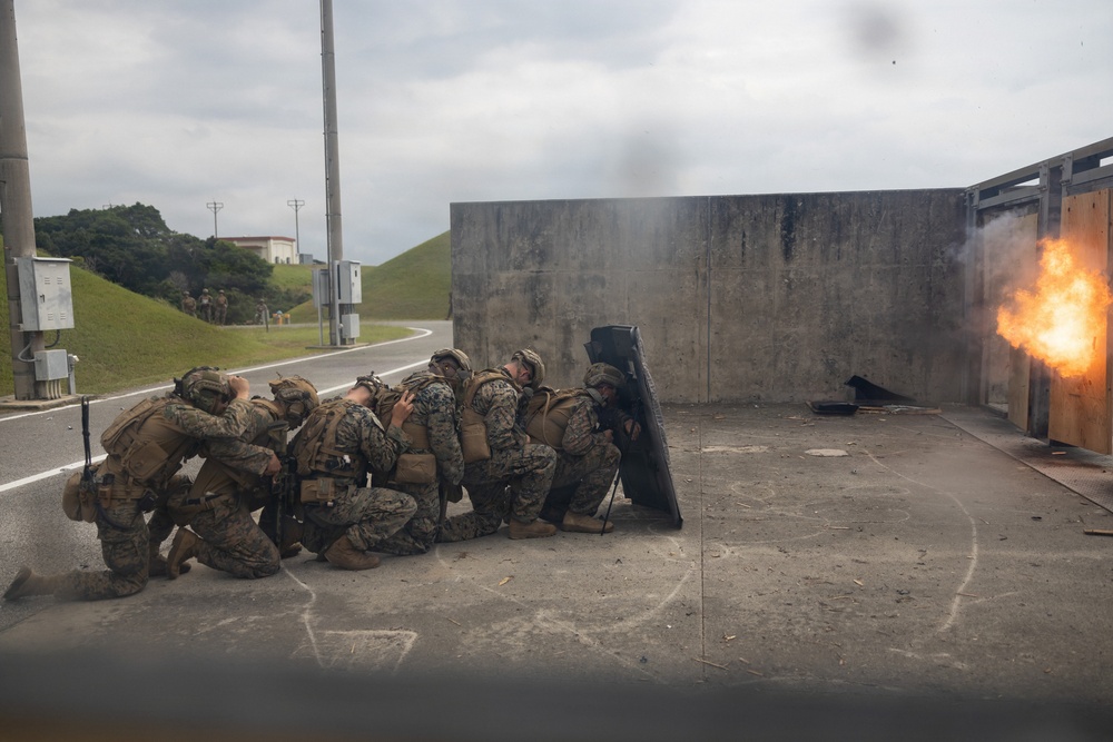 12th LCT Marines Execute an Urban Demolition Range