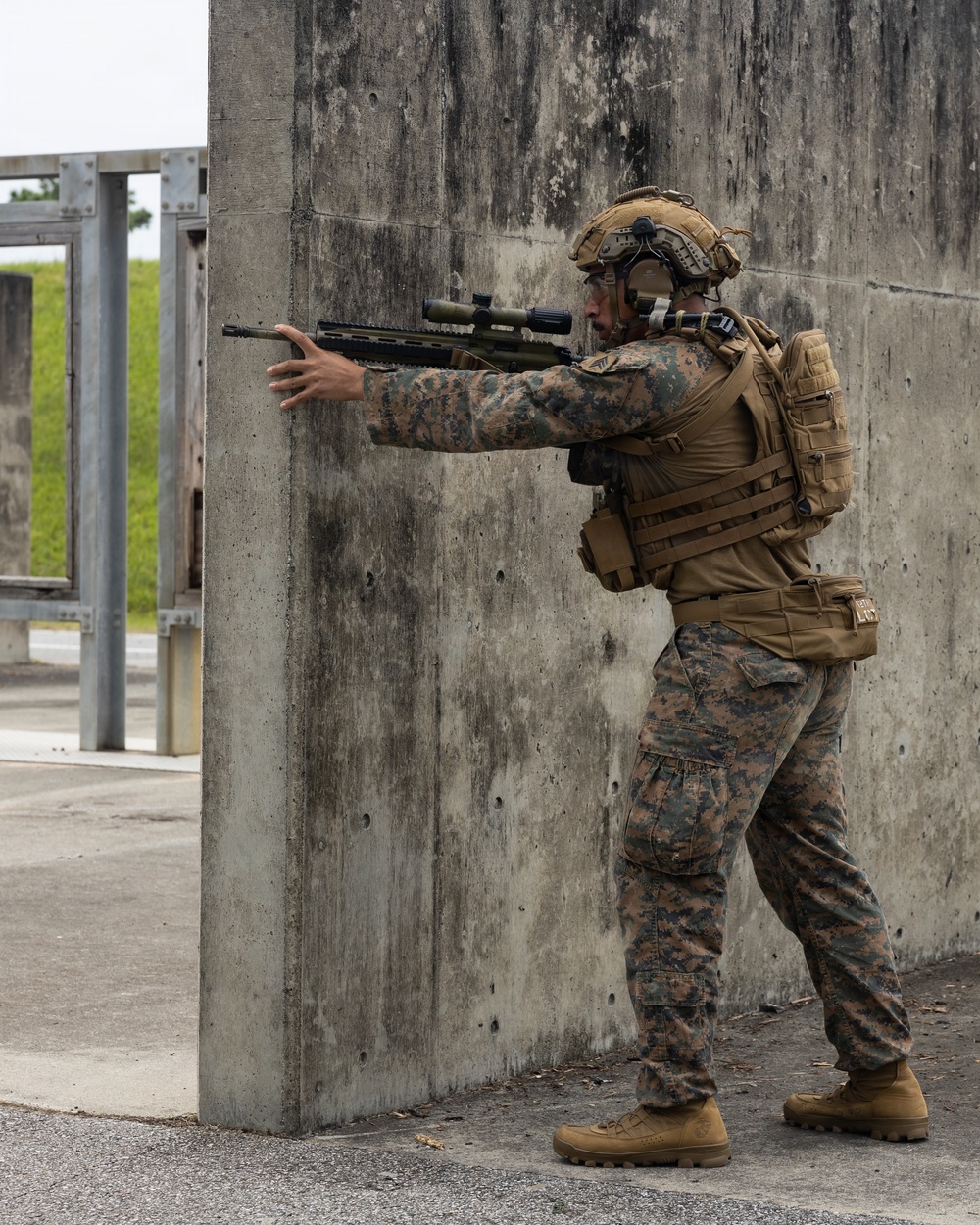 12th LCT Marines Execute an Urban Demolition Range