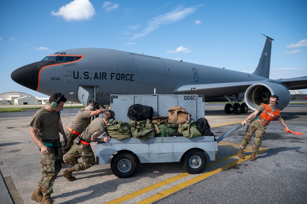 BH 26-1: 909th ARS Refuels with precision