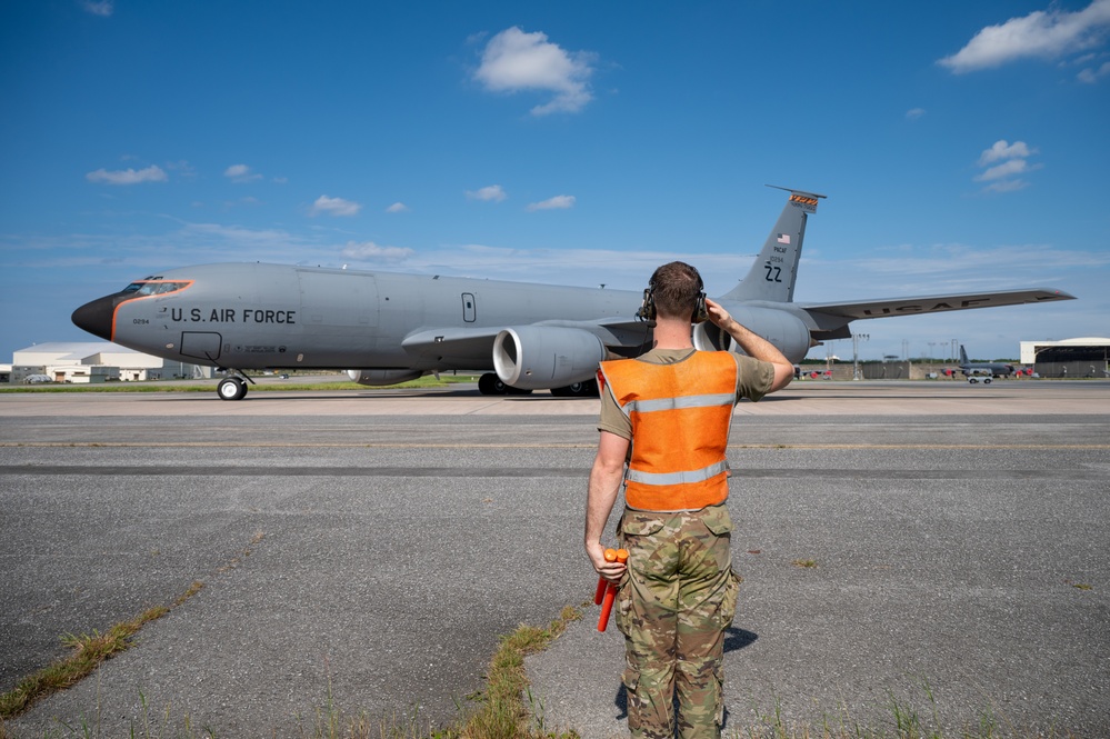 BH 26-1: 909th ARS Refuels with precision