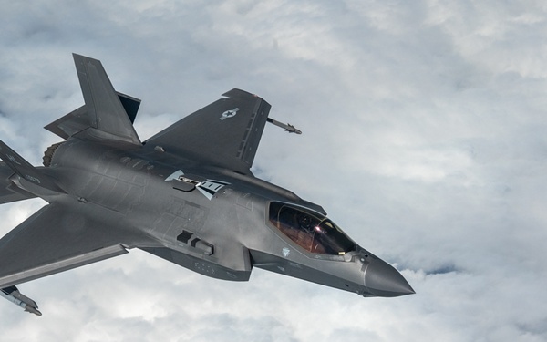 Air Refueling: Power beyond the horizon