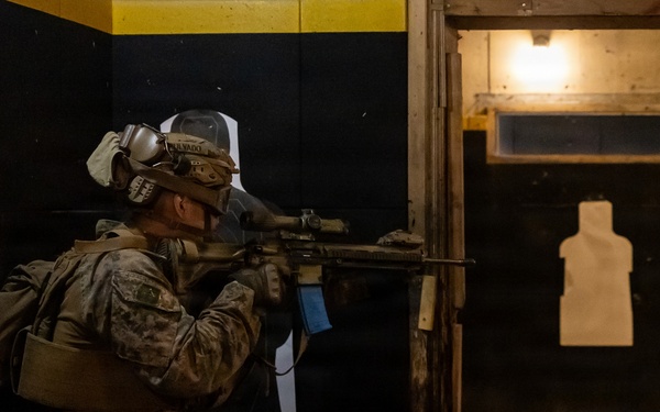 12th LCT Marines Execute Urban Operations Training during Range 170
