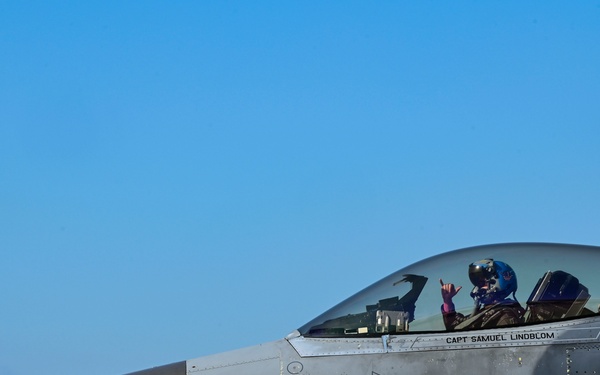 Pantons depart Kunsan for Super Squadron Phase 2