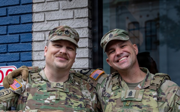 Joint Task Force Magnolia leadership visits troops on patrol in Washington, D.C.