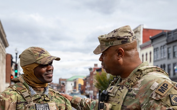 Joint Task Force Magnolia commander visits troops on patrol in Washington, D.C.