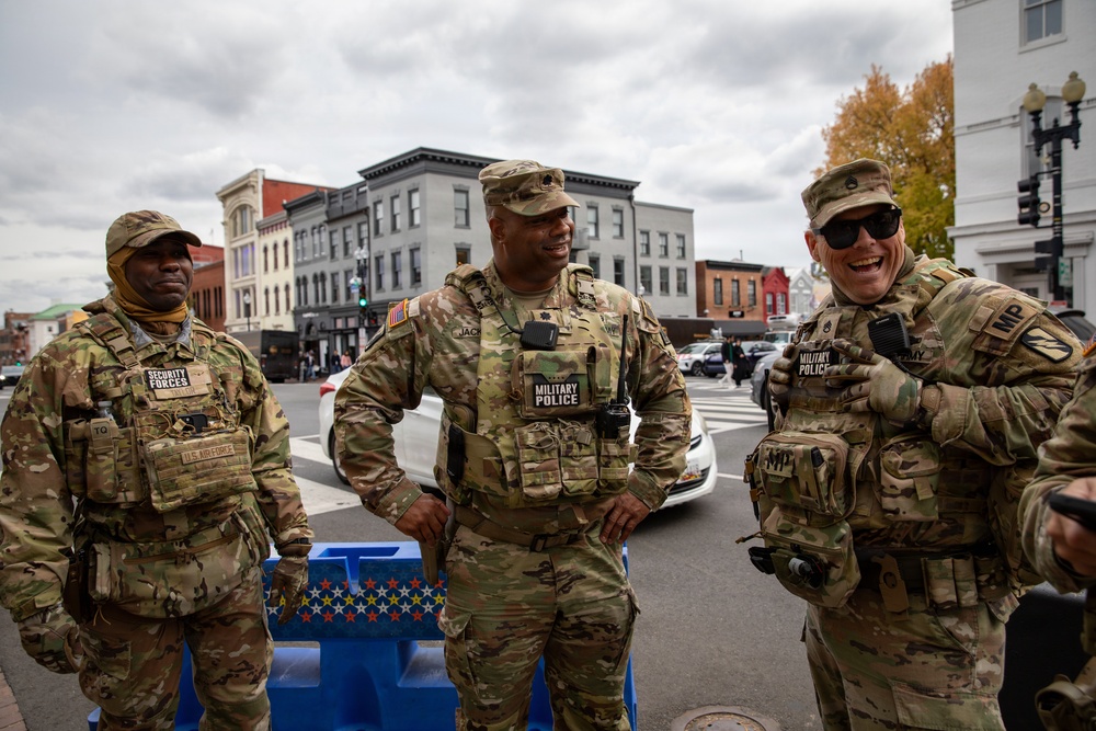 Joint Task Force Magnolia commander visits troops on patrol in Washington, D.C.