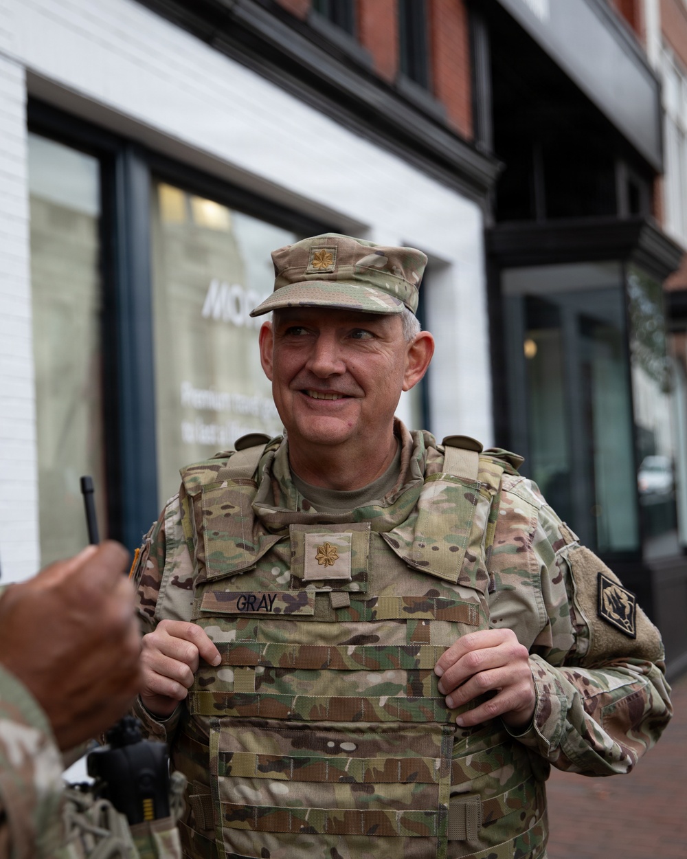 Joint Task Force Magnolia leadership visits troops on patrol in Washington, D.C.