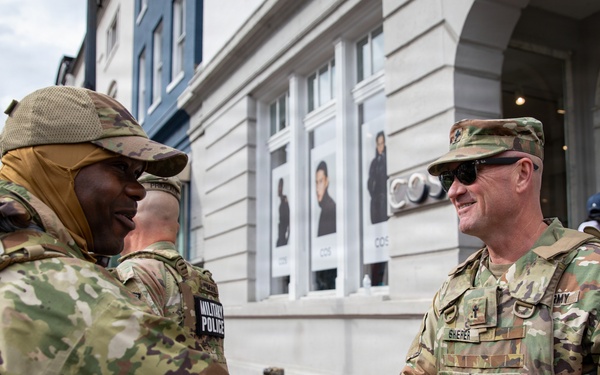 Joint Task Force Magnolia chaplain visits troops on patrol in Washington, D.C.