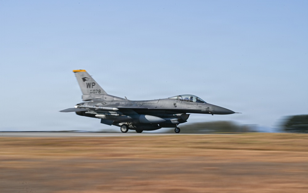 Pantons depart Kunsan for Super Squadron Phase 2