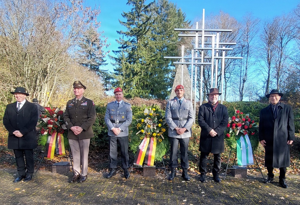 USAG Rheinland-Pfalz observes Germany’s National Day of Mourning in Baumholder