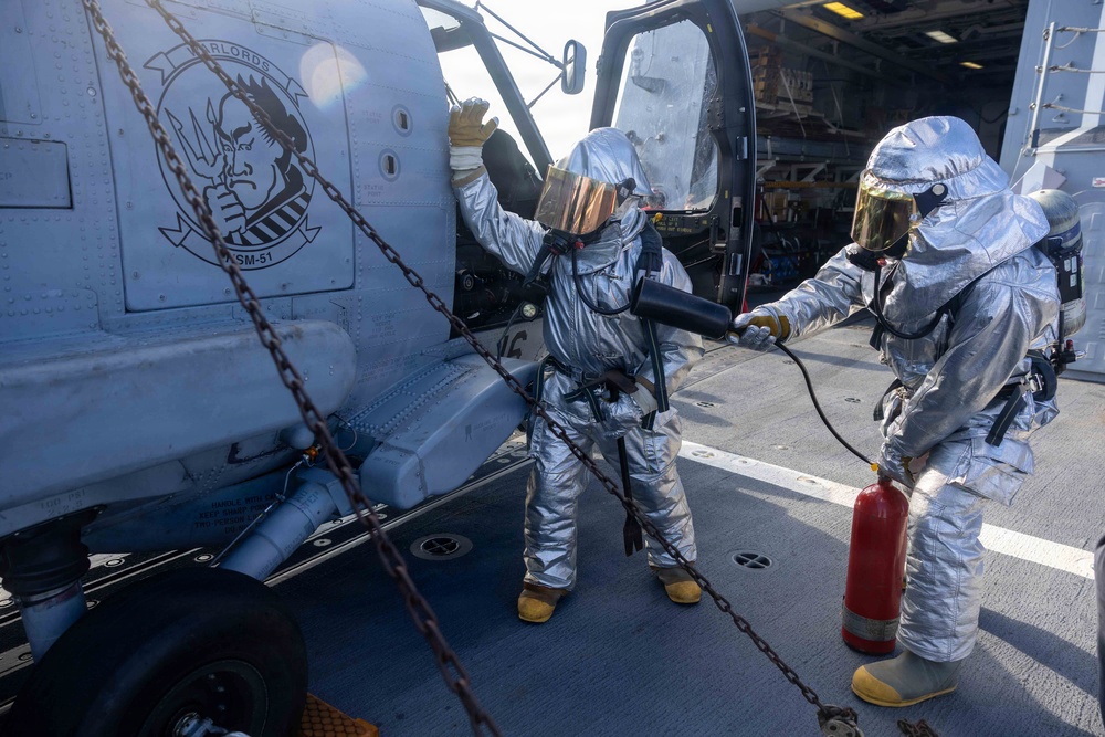 USS Rafael Peralta (DDG 115) Flight Deck Fire Drill