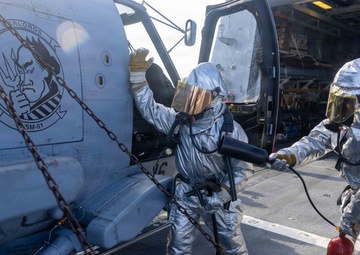 USS Rafael Peralta (DDG 115) Flight Deck Fire Drill