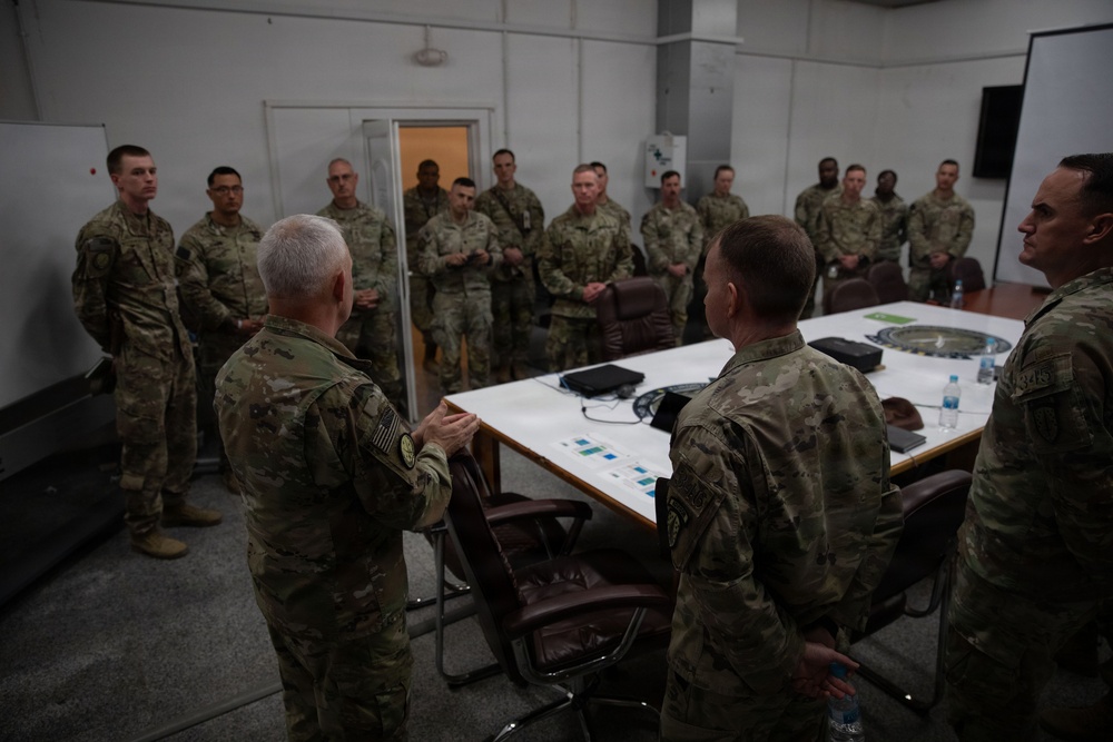 Combined Joint Task Force - Operation Inherent Resolve Commander Visits Erbil Air Base in Senior Leader Visit