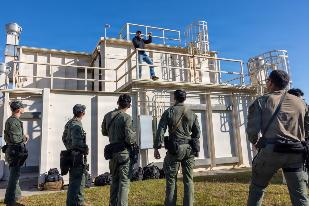 Cherry Point SRT conduct CQB at MCOLF Atlantic