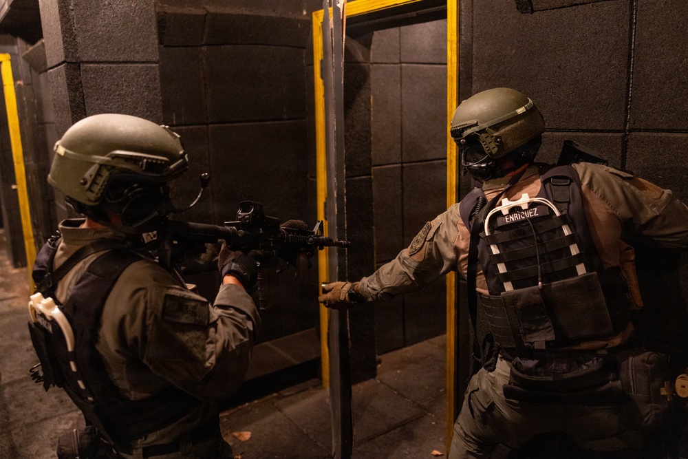 Cherry Point SRT conduct CQB at MCOLF Atlantic
