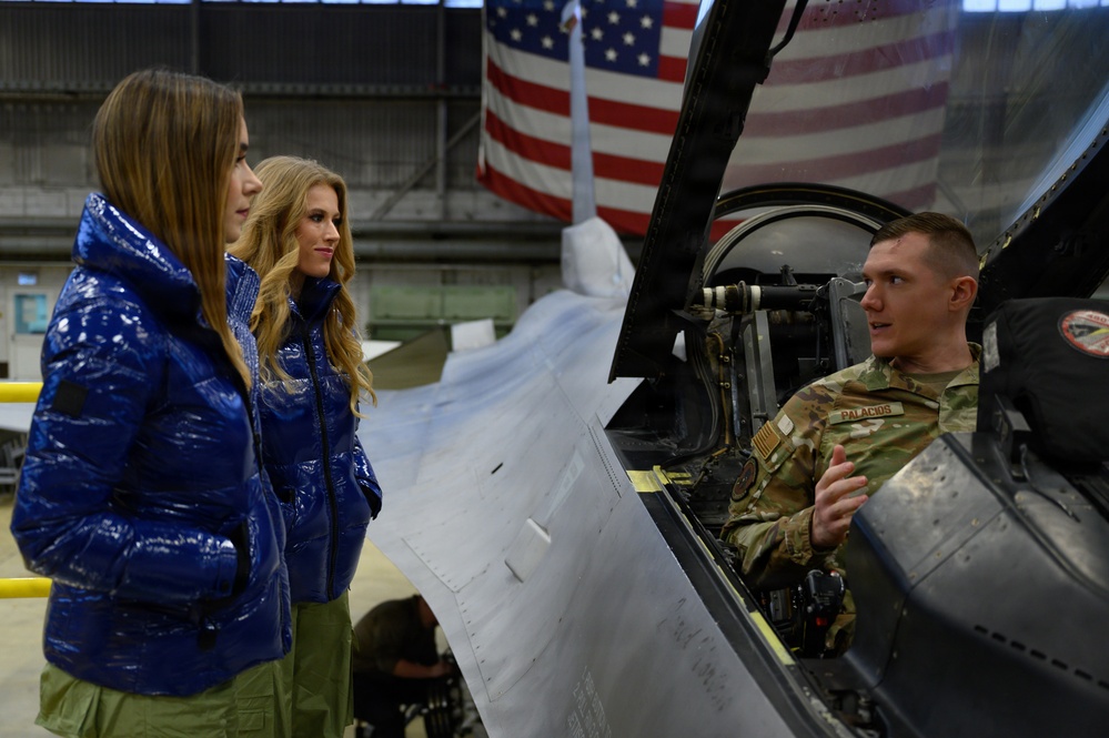 Indianapolis Colts Cheerleaders visit Spangdahlem AB