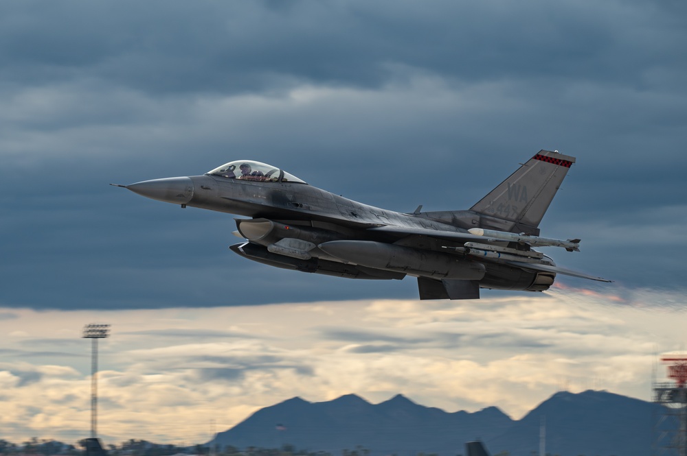 WSINT 25-B Take offs