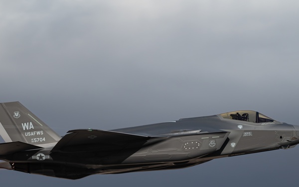 WSINT 25-B Take offs