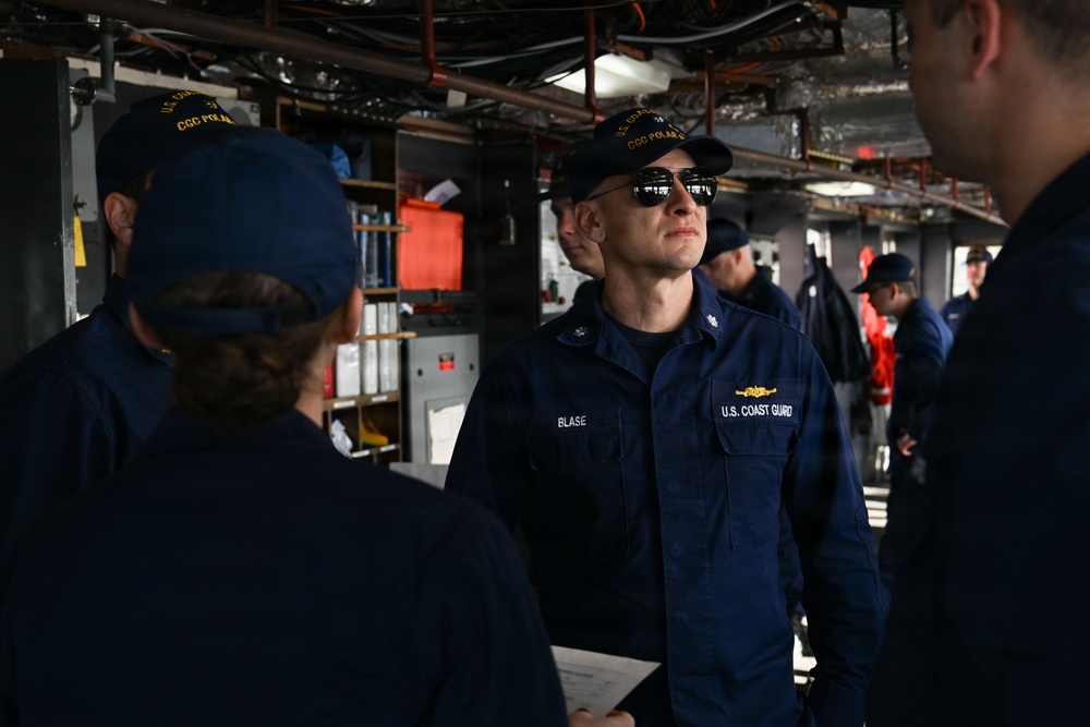 USCGC Polar Star (WAGB 10) departs Seattle for Operation Deep Freeze deployment to Antarctica