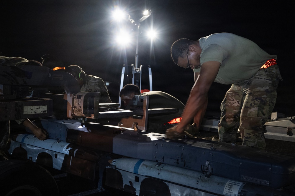 APEX: Munitions specialists, aircrew enhance combat munitions capabilities