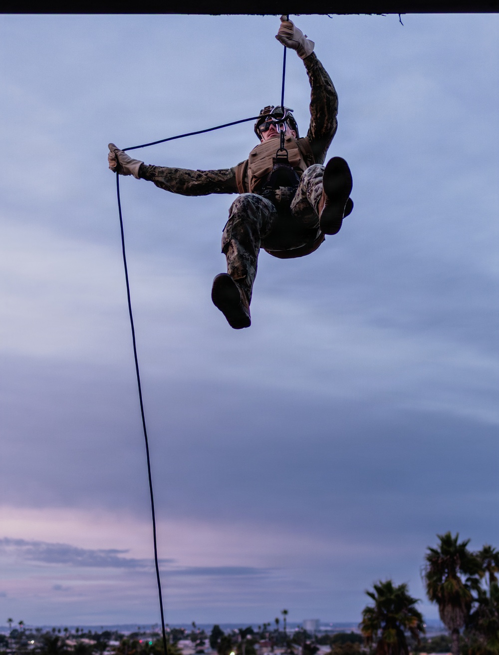 EODTEU-1 Conducts Helicopter Rope Suspension Technique Training