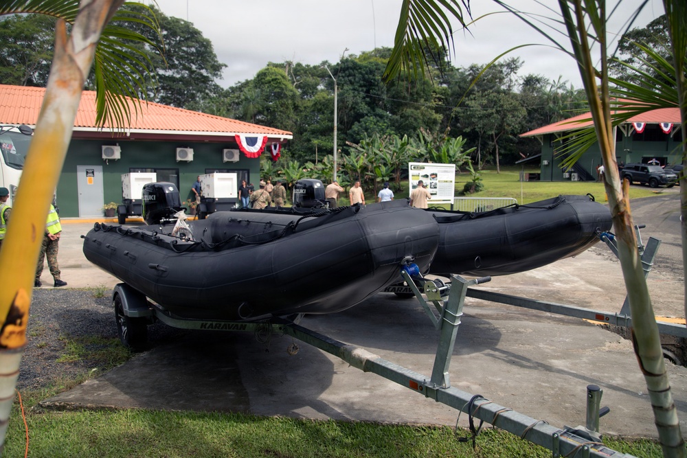 U.S. Embassy and Department of War donate nearly $1 million of equipment to  Servicio Nacional de Frontera