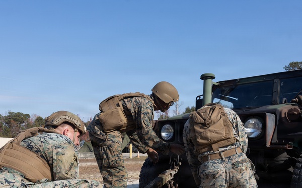 Marines with Headquarters and Service Battalion Conduct Fording and Recovery Training